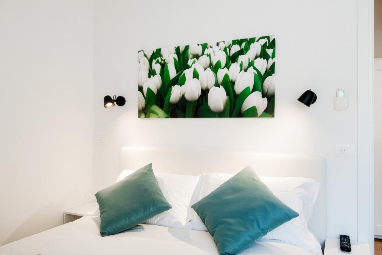 White Loft Como Central - The House Of Travelers ภายนอก รูปภาพ