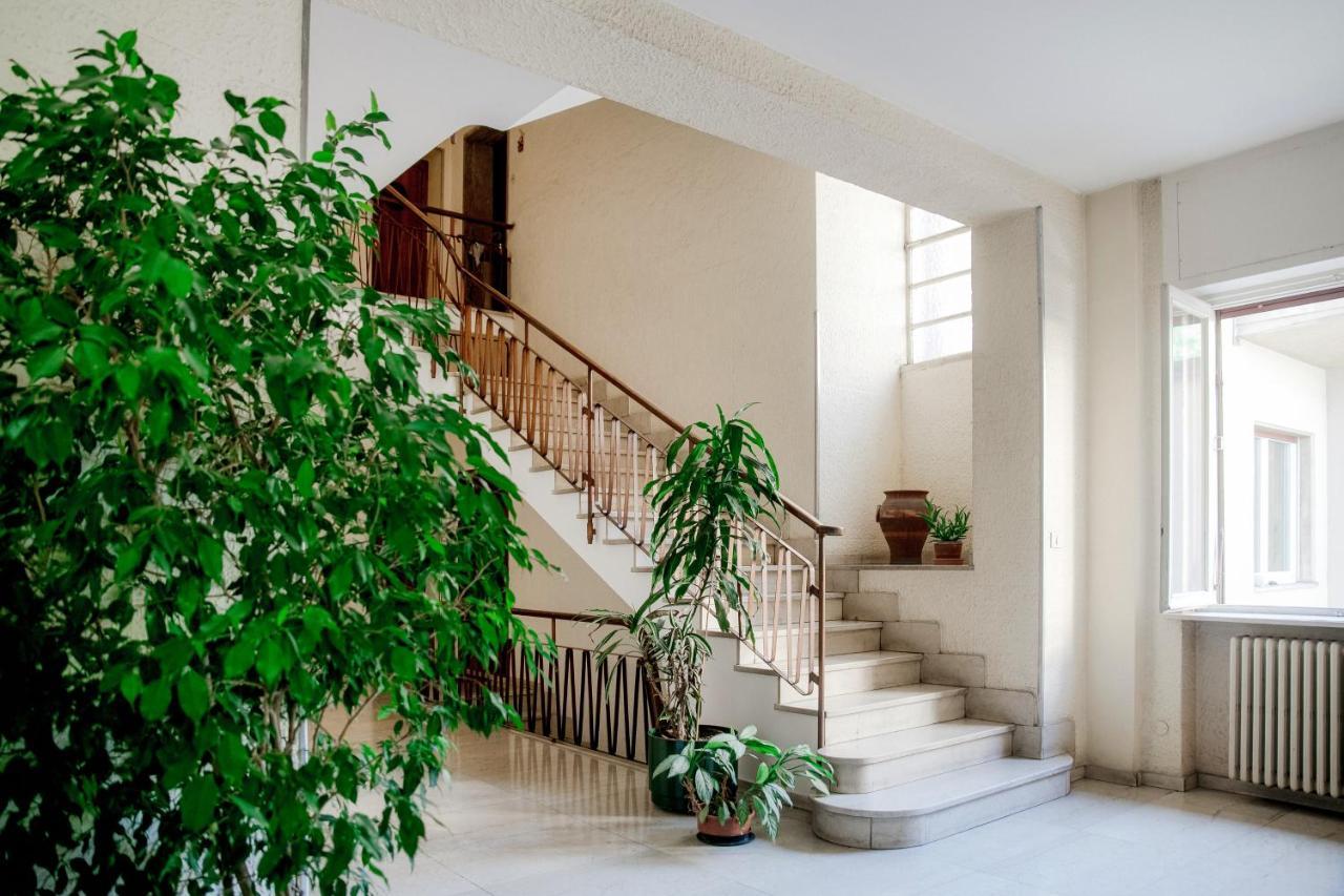 White Loft Como Central - The House Of Travelers ภายนอก รูปภาพ
