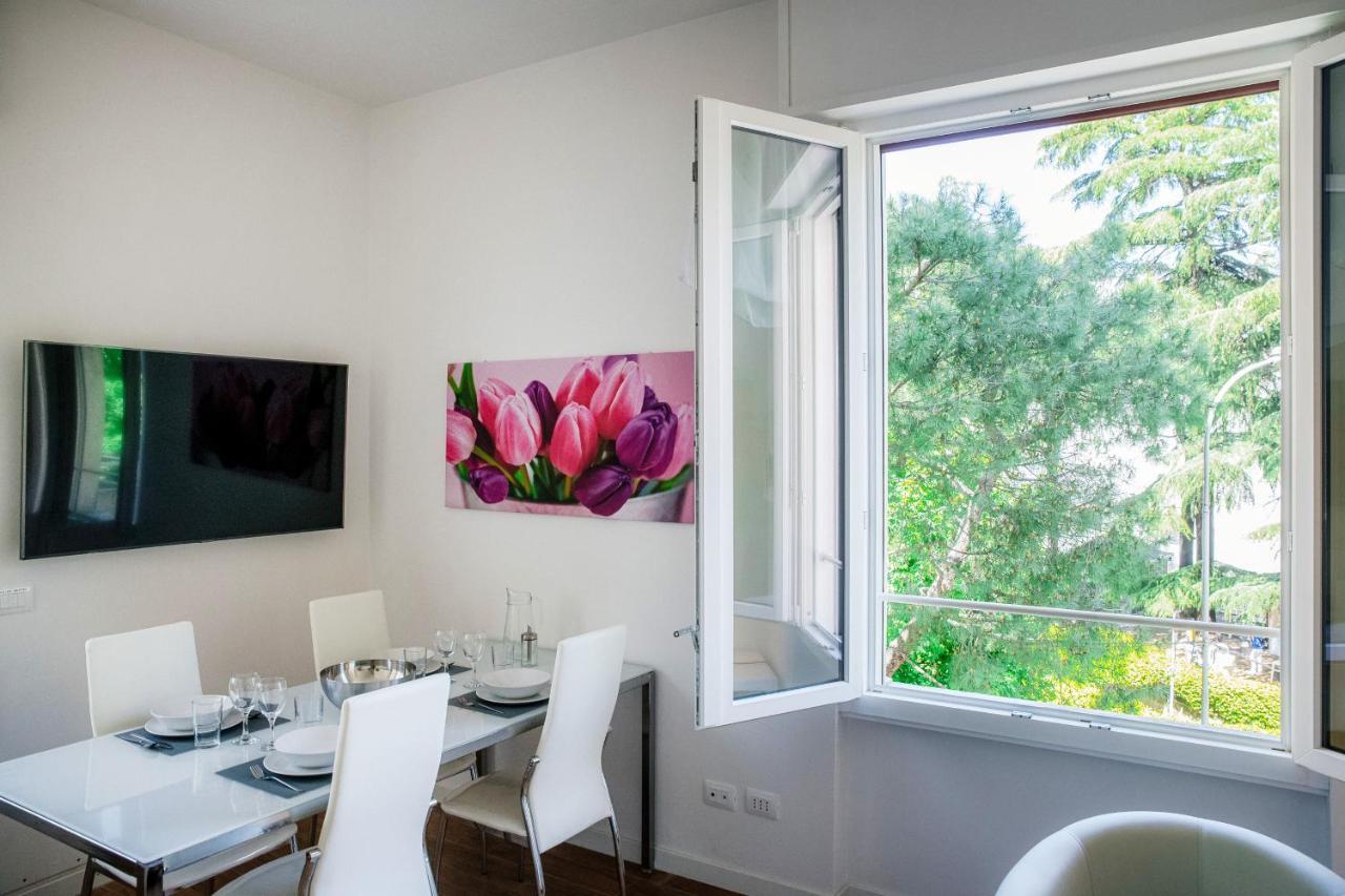 White Loft Como Central - The House Of Travelers ภายนอก รูปภาพ